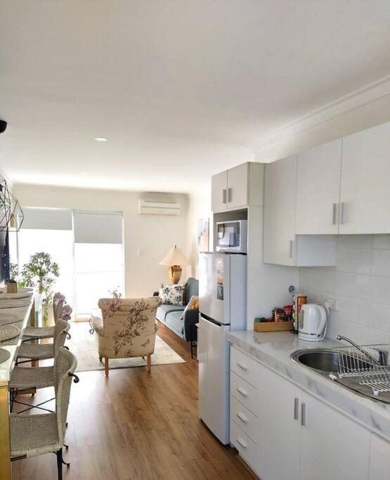 Simply Delightful Unit Close To Cbd And Beach Perth Exterior foto